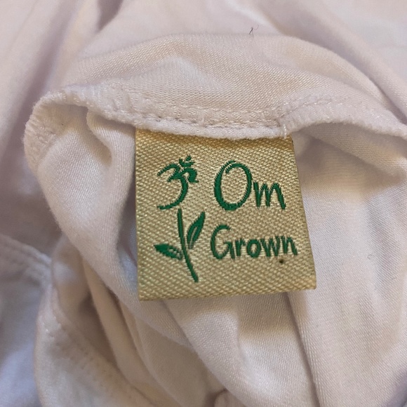 Om grown cowl neck top - Picture 4 of 5